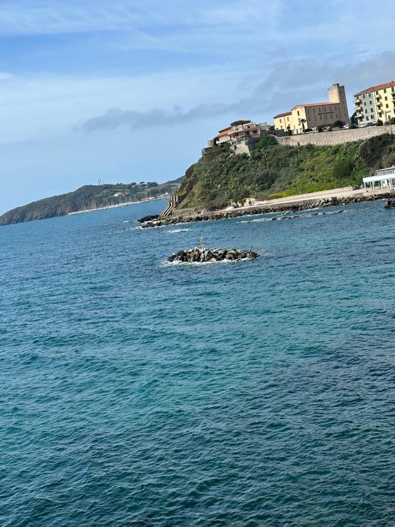 Appartamenti Tra Cielo E Mare Piombino Eksteriør billede